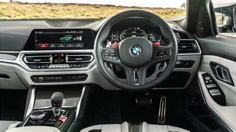 BMW M3 Interior & Infotainment | carwow