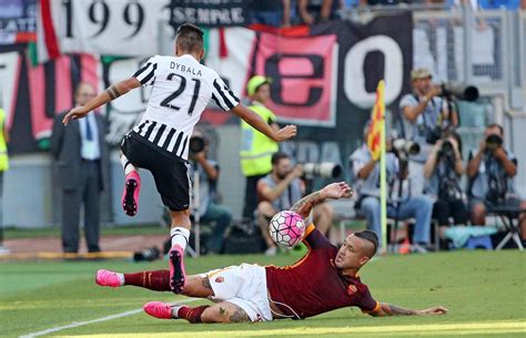 Roma S Radja Nainggolan Is The Most Savage Tackler In The World The