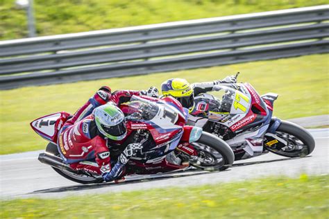 Idm Sbk Alt Besiegt Mikhalchik Auf Messers Schneide Idm