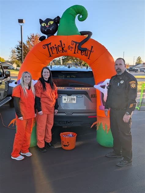 Law enforcement guides explain how La Crosse county jail functions 27