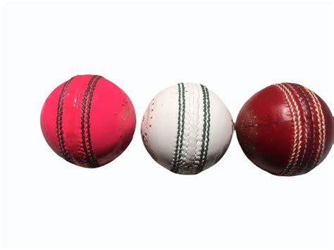 Red White Cricket Leather Ball Size Men At Rs 230 In New Delhi ID