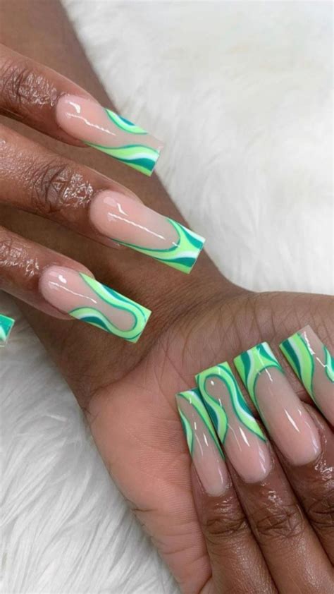 30 Best Green Acrylic Nail Ideas Worth Your Next Date