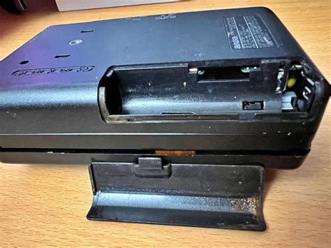 Aiwa Hs Js415 卡式 隨身聽 電台 收音機 1994年 零件機 Stereo Radio Cassette Recorder 耳機及錄音音訊設備 音樂播放裝置 Mp3及cd