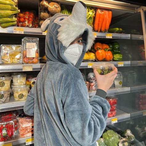 Pin by anj ౨ৎ on bini colet in 2024 Quick Pretty brunette Modest girly outfits