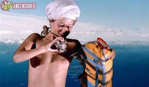 Naked Catherine Zeta Jones In Les 1001 Nuits