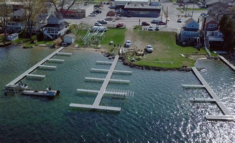 Walled Lake, Michigan - Water's Edge Dock and Hoist