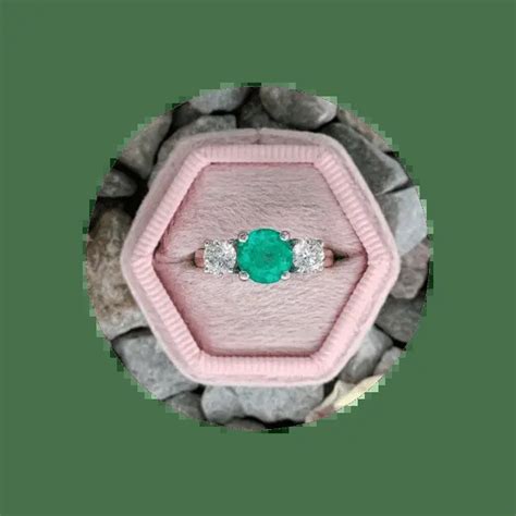 Emerald Rings – Commins & Co Jewellers, Dublin