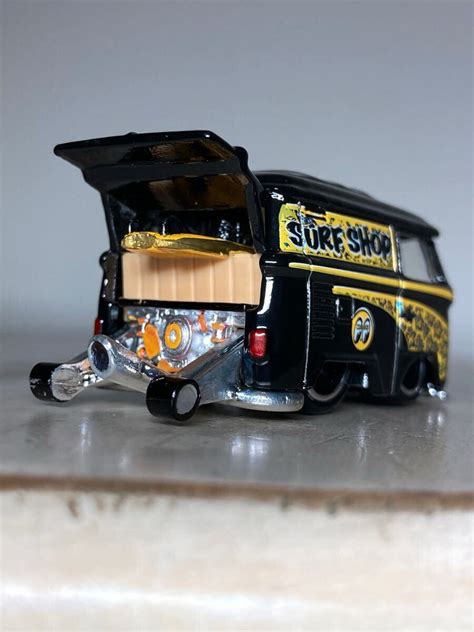 Hot Weels ホットウィール クルーコンビ ワーゲンバス MOONEYES ルース カスタム ジャンク 乗用車 売買されたオークション情報yahooの商品情報をアーカイブ公開