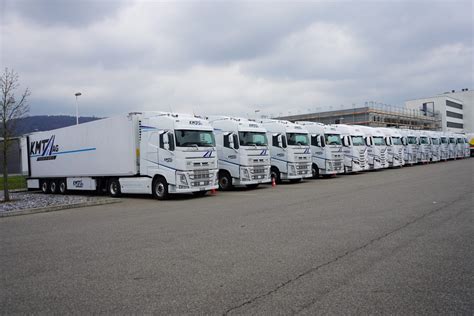 Unterwegs Mit LNG CNG Hybrid CNG Mobility