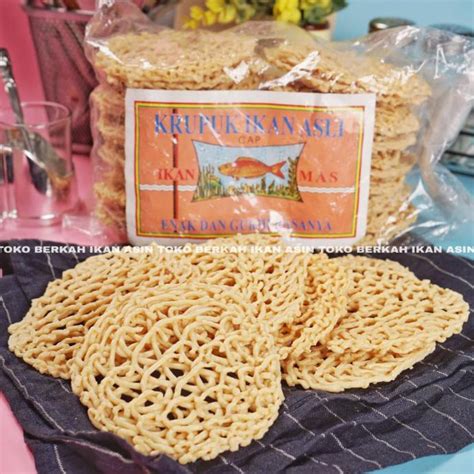 Jual KRUPUK MIE IKAN ASLI TENGGIRI CAP IKAN MAS KERUPUK Shopee