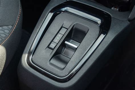 Different Types Of Drive Selectors Gear Selector In Automatic Cars