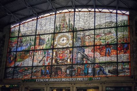 10 curiosidades sobre la Estación de Abando y su espectacular vidriera