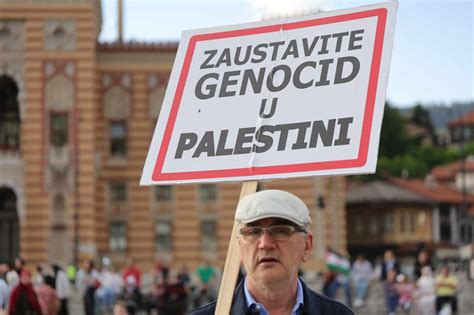 Oslobođenje FOTO i VIDEO Sarajevo uz Palestinu Građani poručili