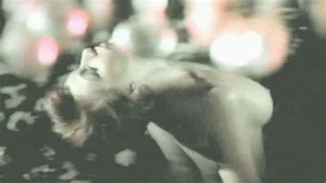 Naked Sonia Infante In La Casa Que Arde De Noche