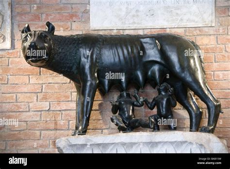 Romulus And Remus Statue Hi Res Stock Photography And Images Alamy