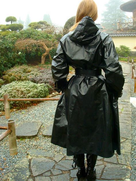 Black Pvc Hooded Raincoat Mantel Pinterest Hooded Raincoat Raincoat And Macs