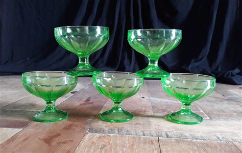 Kitchen And Dining Vintage Uranium Vaseline Glass Footed Dessert Cups 1930s Depression Glass