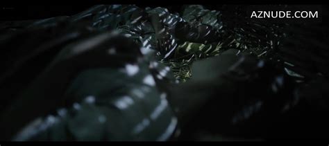 HANNAH DOUGLASS Nude AZNude