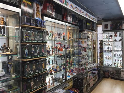Midtown Comics, New York : consultez 114 avis, articles et 62 photos de