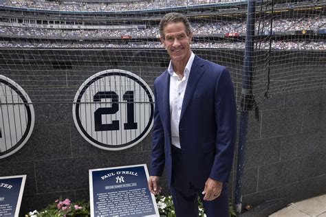 Yankees Retire Paul O'Neill's No. 21 Jersey, Cashman Booed - Bloomberg