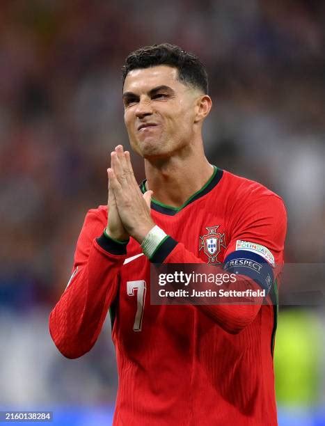 cristiano ronaldo portugal team  high res pictures