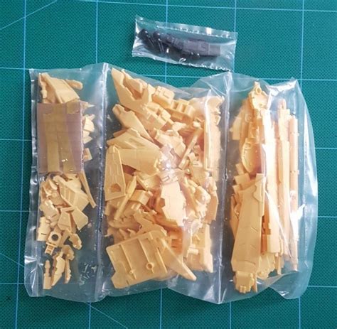 GKgundamkit Professional Modeller Blog Open Box Photos MG 1 100 ZGMF