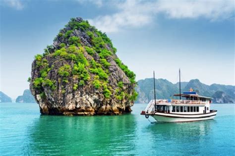 Excursions En Bateau Dans La Baie DHalong Une Merveille Naturelle