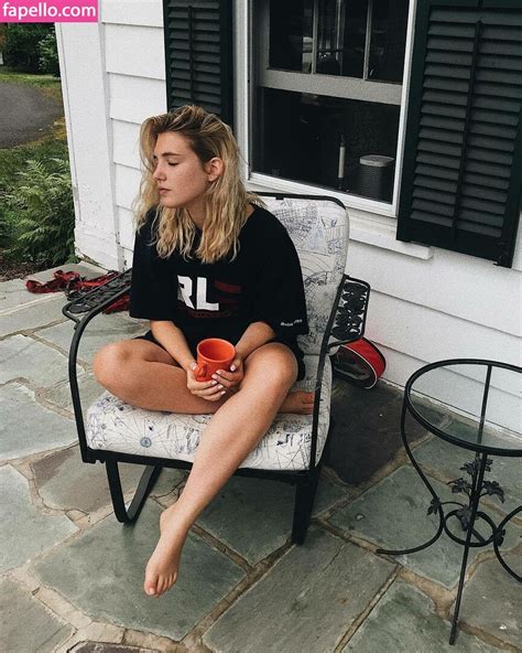 Sophie Nelisse Sophie Nelisse Nude Leaks OnlyFans TheFap