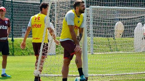 Lucas Pratto Volvió A Brasil Y Su Llegada A River Se Sigue Dilatando