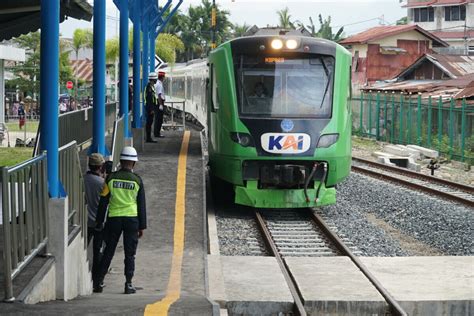 Kurangi Waktu Tunggu KAI Sumbar Tambah Frekuensi Perjalanan Kereta