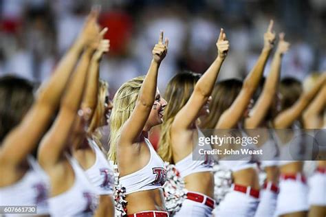 Texas Tech Cheerleaders Photos and Premium High Res Pictures - Getty Images