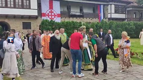 Patrijarh Porfirije služi liturgiju u manastiru Gračanica Telegraf tv