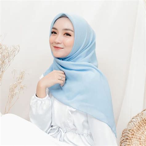 Jilbab Segi Empat Bella Square Warna Blue Jeans Hijab Jilbab Murah