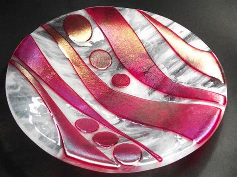 Fused Glass Artwork Fused Glass Plates Glass Dishes Glass Fusion Ideas Glass Fusing Projects