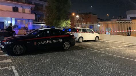 Napoli Sparatoria In Parcheggio Ucciso 22enne LaPresse