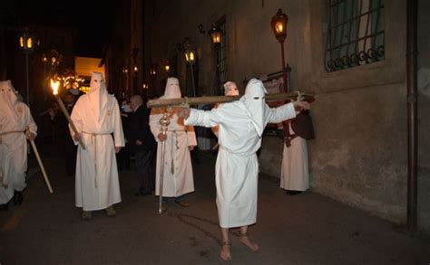 Pasqua Nel Lazio Processione Del Venerd Santo A Orte Aprile