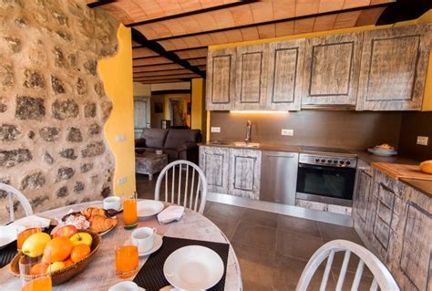 Tourist Apartments Can Castell Touristic Apartments In Castellfollit