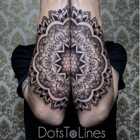 25 Symmetrically Satisfying Connecting Tattoo Designs - TattooBlend