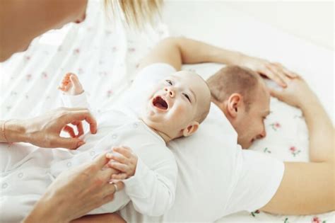 Baby Spelletjes De Leukste Voor Je Baby Van Tot Maanden Baby Nl