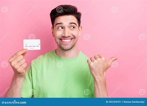 Photo Young Smiling Happy Man Wear Green T Shirt Indicate Finger Mockup Default Account User