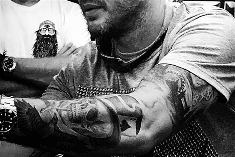 Tom Hardy Tattoo | Meaning and Original tattoos - VeAn Tattoo