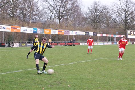 Dos Laat Dure Punten Liggen Tegen Drenten Amateurvoetbal Oost