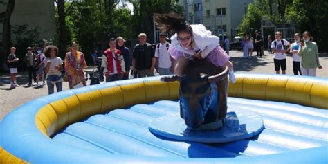 Gro Es Programm Schulfest Und Projekttage Schlo Gymnasium Benrath