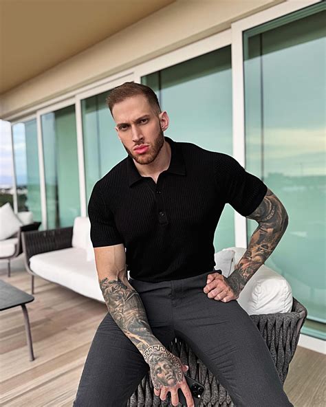 Alejandro Belmont (@alejandrobelmont96) • Instagram photos and videos