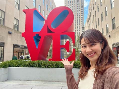 荒木優里さんのインスタグラム写真 荒木優里instagram「 ️ Nyといえば、 各地でもおなじみのloveのオブジェ🥰 ️ と思っ