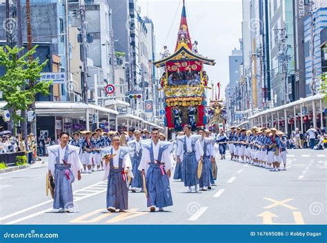 Gion Matsuri In Kyoto Japan Redactionele Foto Image Of Mensen