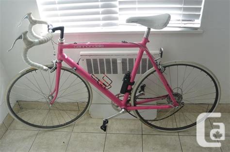 Vintage Cannondale R600 1987 Road Bike Pink And White Abus Lock For