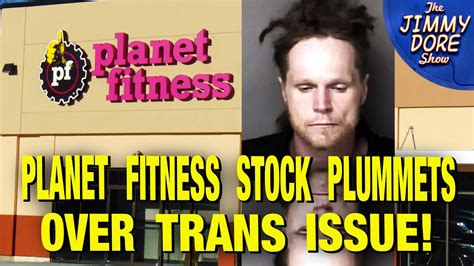 Naked Man Identifying As Woman Arrested In Gym Locker Room Youtube