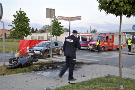 Tragedia w Ożarowie Mazowieckim Motocyklista zginął na miejscu Super