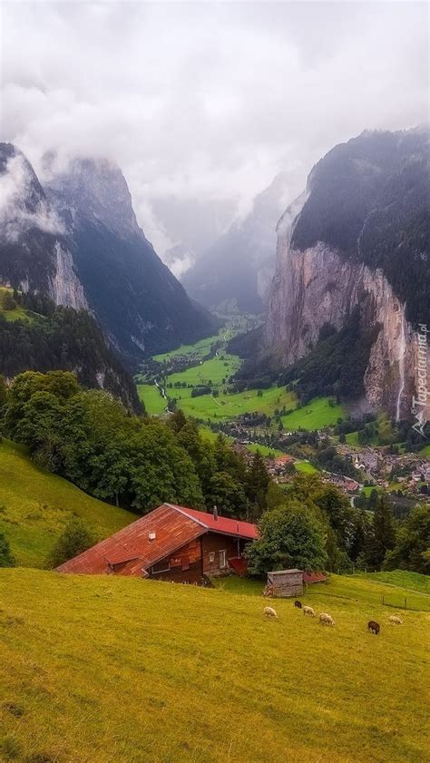 Dolina Lauterbrunnental W Szwajcarii Tapeta Na Telefon